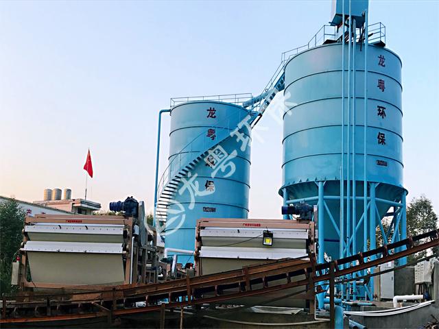 廣西欽州機(jī)制砂洗砂污泥脫水現(xiàn)場(chǎng)視頻